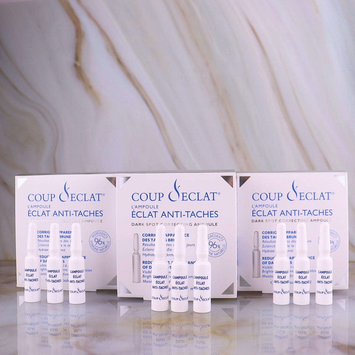 Boîte et ampoule d'Ampoules Éclat Anti-Taches Coup d'Eclat 12 × 1 ml