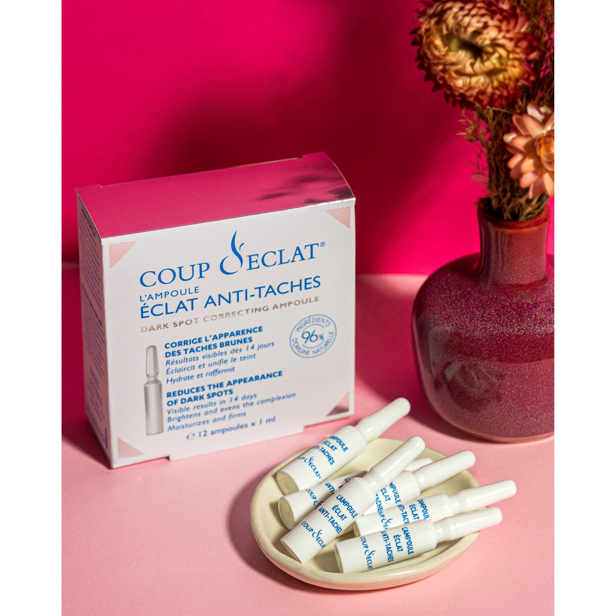 Boîte et ampoule d'Ampoules Éclat Anti-Taches Coup d'Eclat 12 × 1 ml